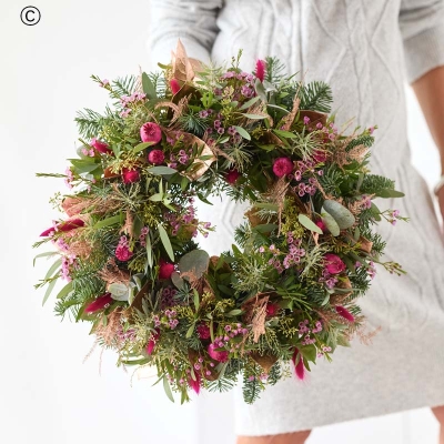 Winter Trending Wreath   Luxury