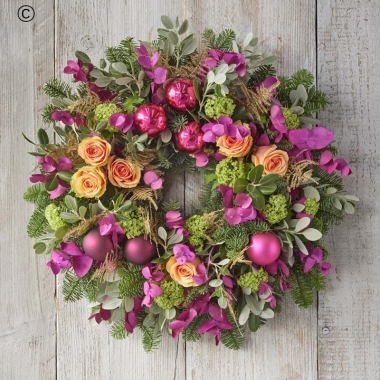 Winter Trending Wreath   Showstopper